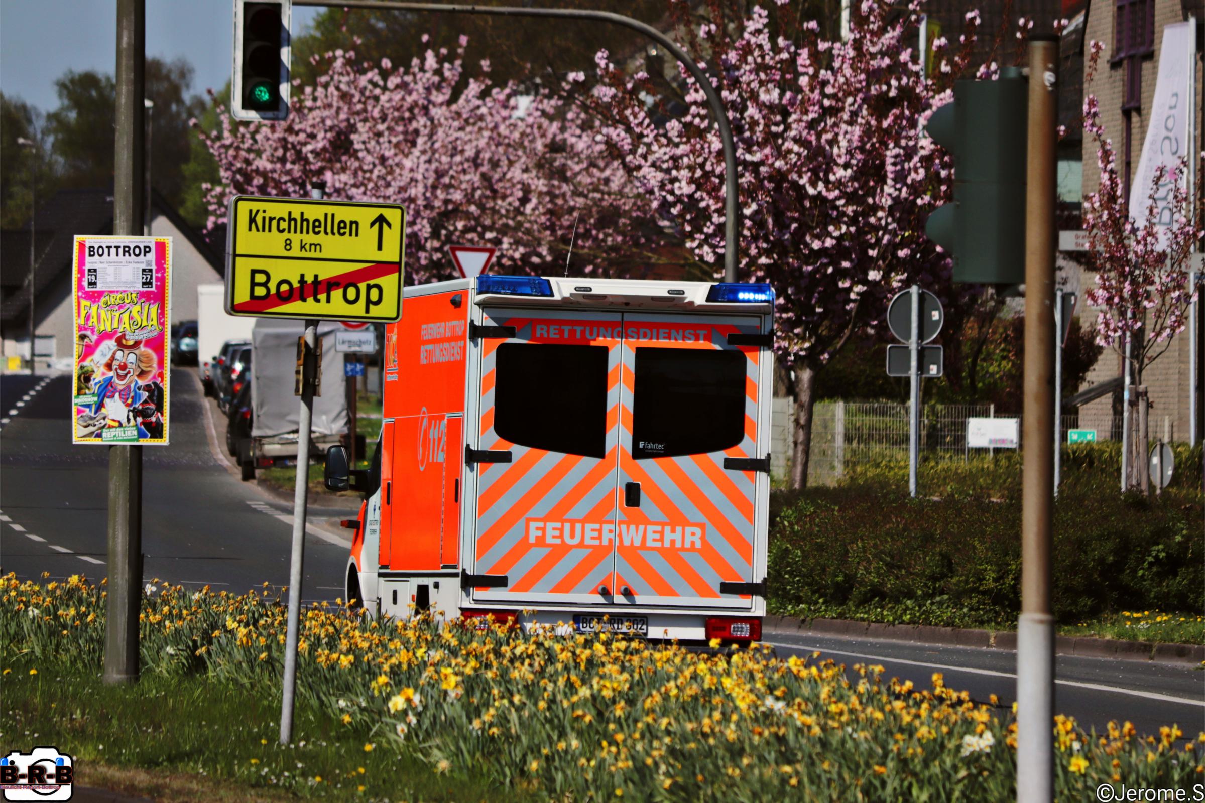 Unfall an der Gartenstraße: Zwei Fahrzeuge kollidieren – eine Verletzte und 12.000 Euro Sachschaden