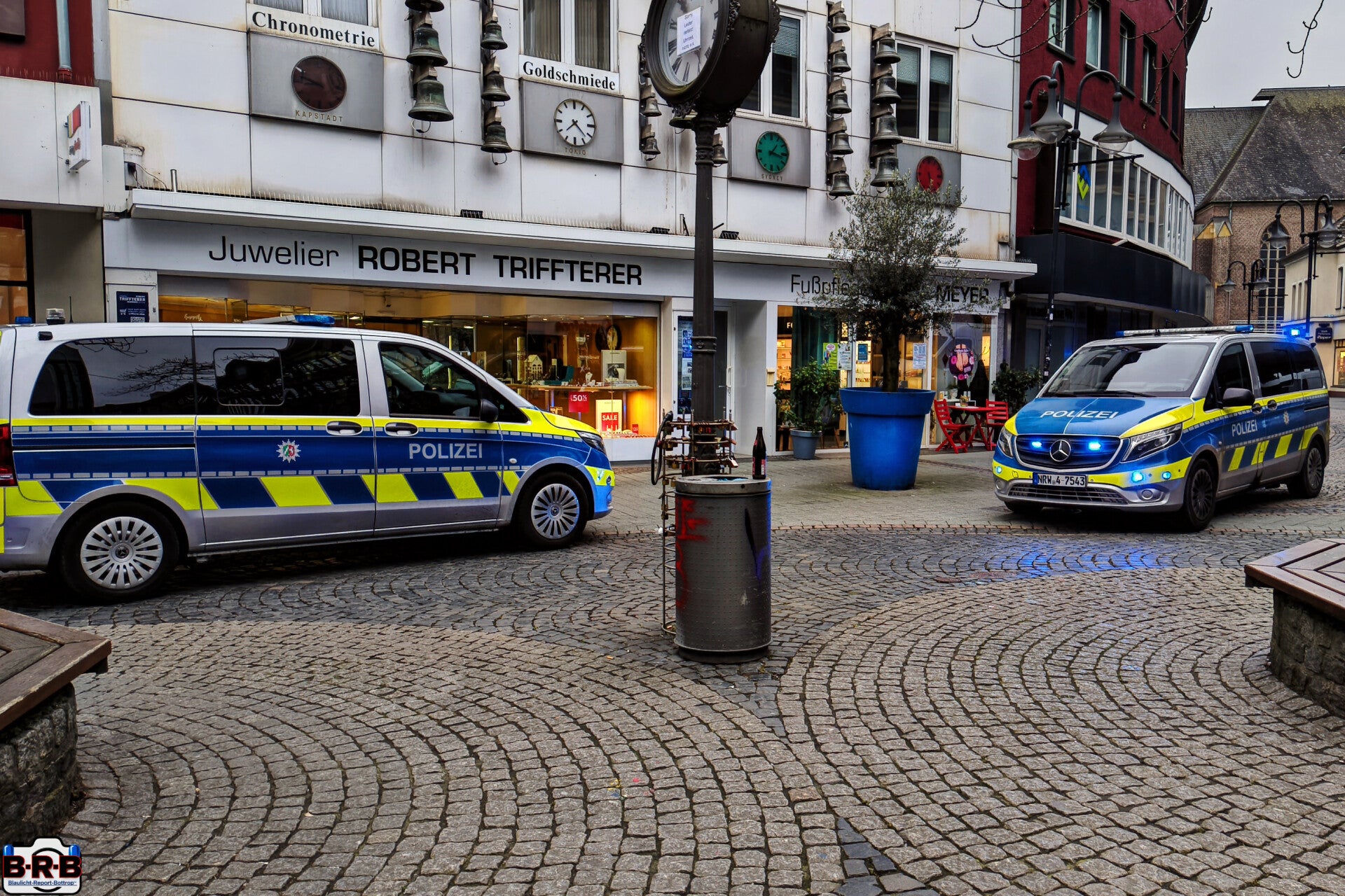 Ladendiebstahl auf der Hansastraße: Tatverdächtiger mit Diebesgut noch vor Ort gestellt