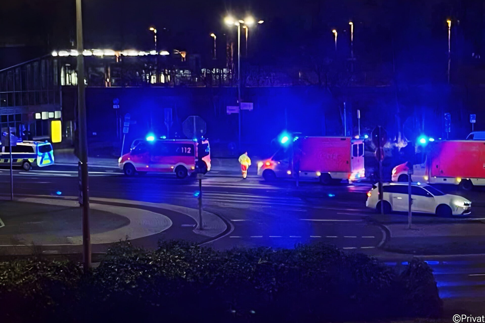 Auseinandersetzung mit 30 Beteiligten: Zwei Jugendliche nach Einsatz von Pfefferspray und Schreckschusswaffe verletzt