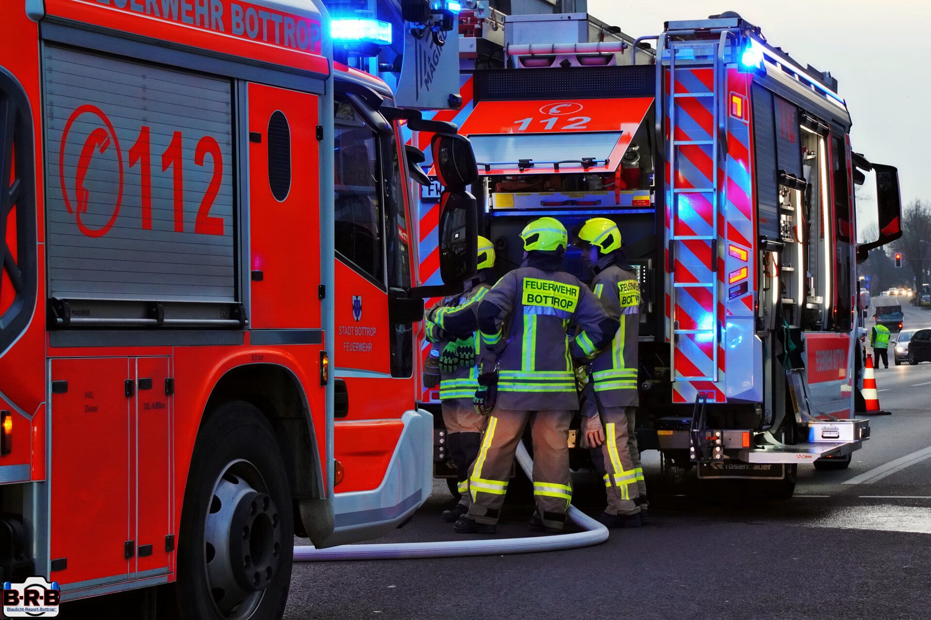 Kellerbrand am Pferdemarkt: Eine Person mit Verdacht auf Rauchgasvergiftung im Krankenhaus