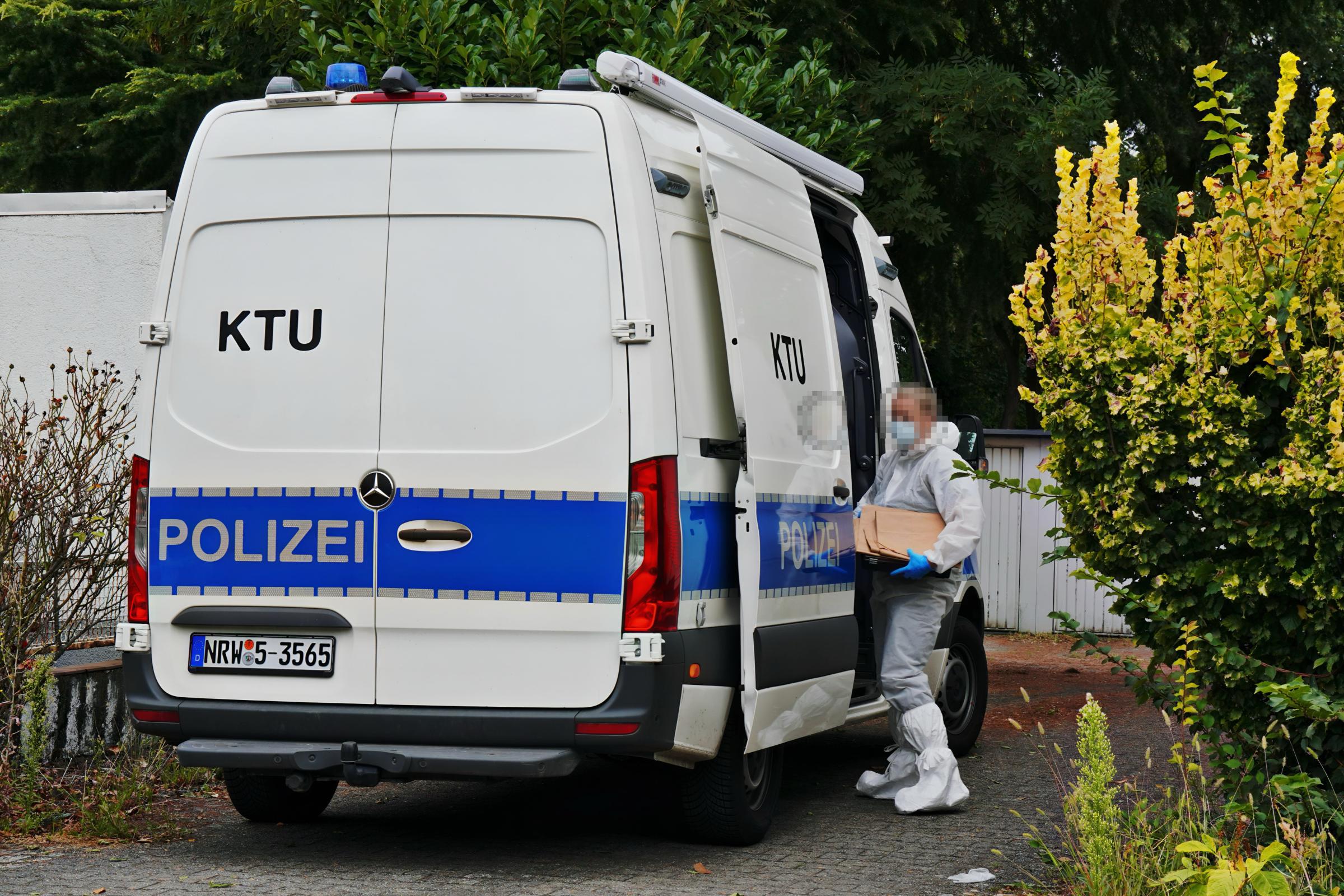 15-Jähriger nach Messerattacke schwer verletzt: Mutter unter Tatverdacht