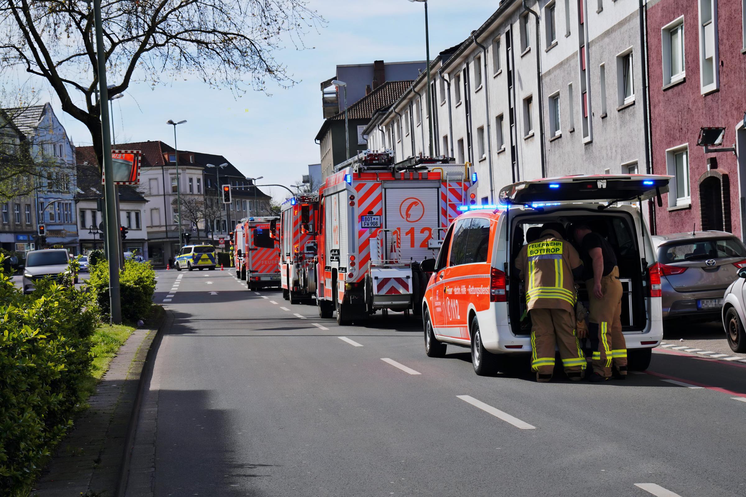 Kellerbrand auf der Essener Straße Einsatz in Mehrfamilienhaus Polizei ermittelt zur Brandursache