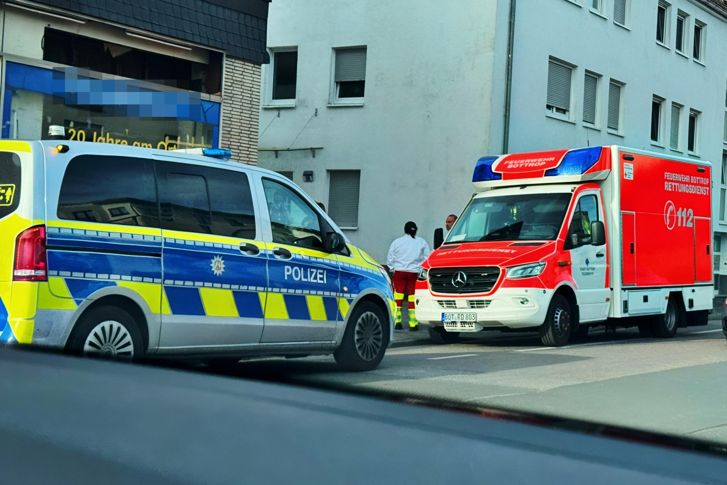 Streit zwischen mehreren Beteiligten auf der Horster Straße eskaliert Polizei und Rettungsdienst im Einsatz