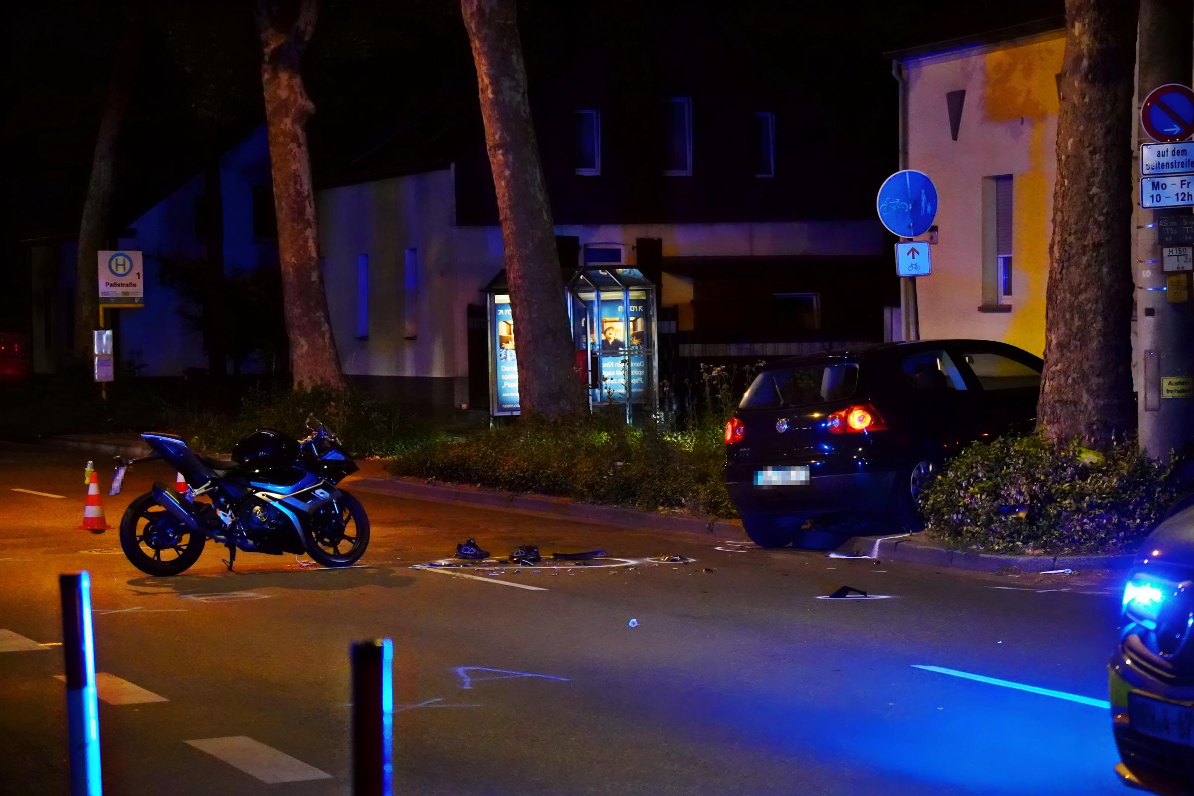 Prosperstraße: 17-jähriger Motorradfahrer bei Unfall schwer verletzt