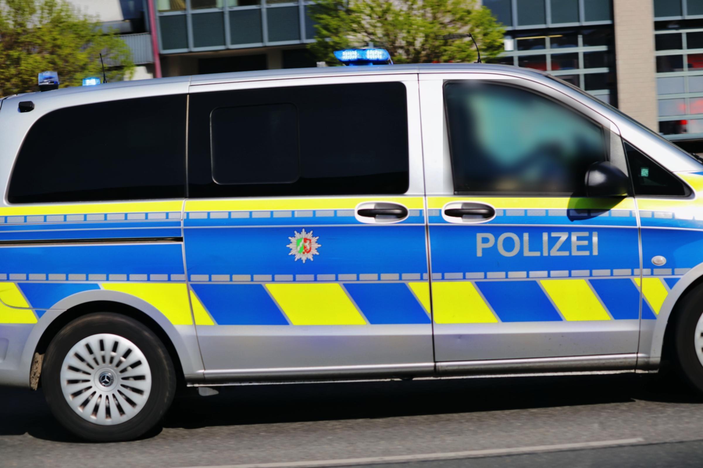 „Ihre Tochter ist schwer krank“: Betrüger bringen Bottroper Seniorin um Bargeld und Schmuck