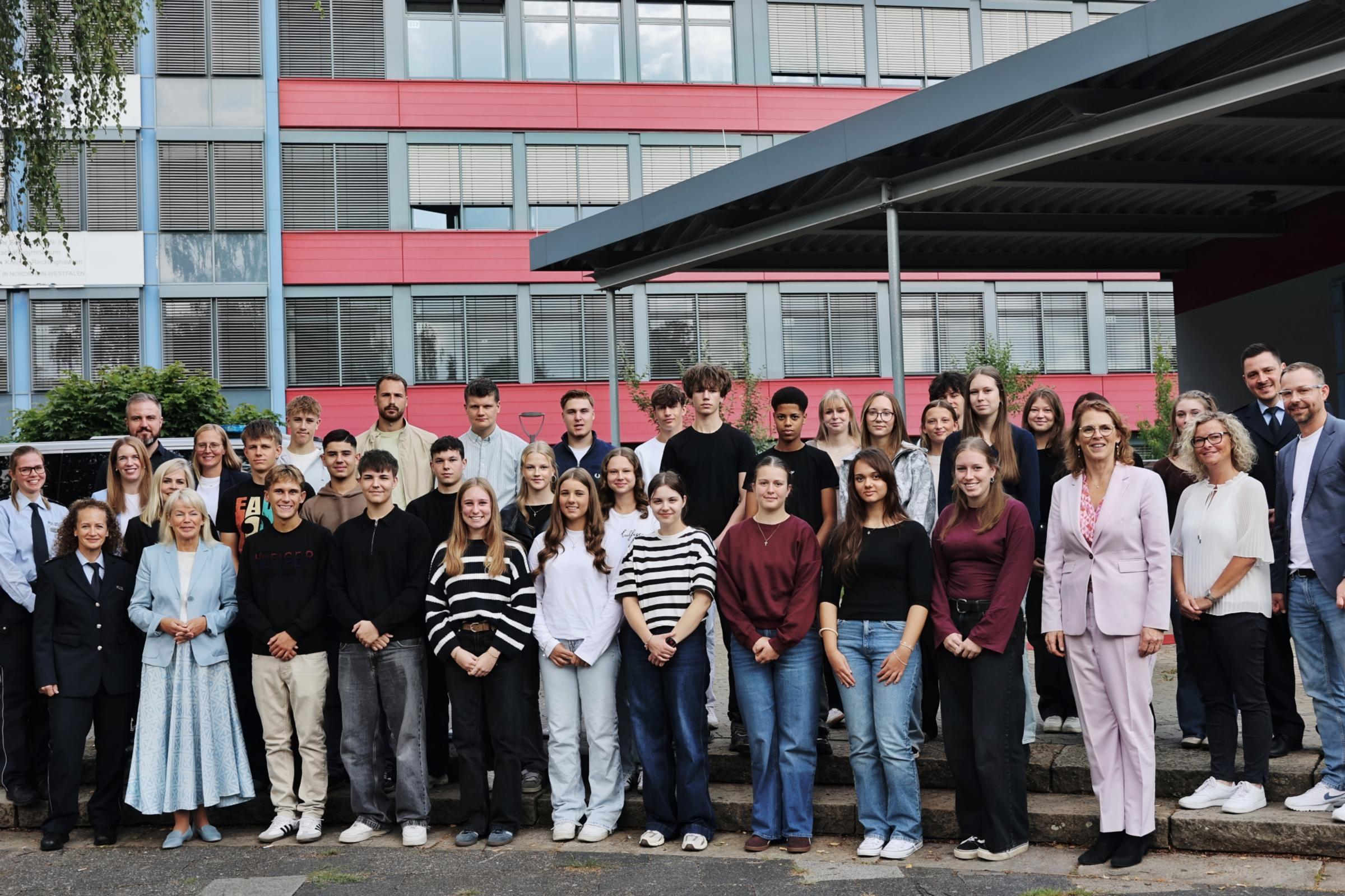 Ohne Abitur zur Polizei: 29 junge Menschen starten ihren Weg in den Polizeidienst