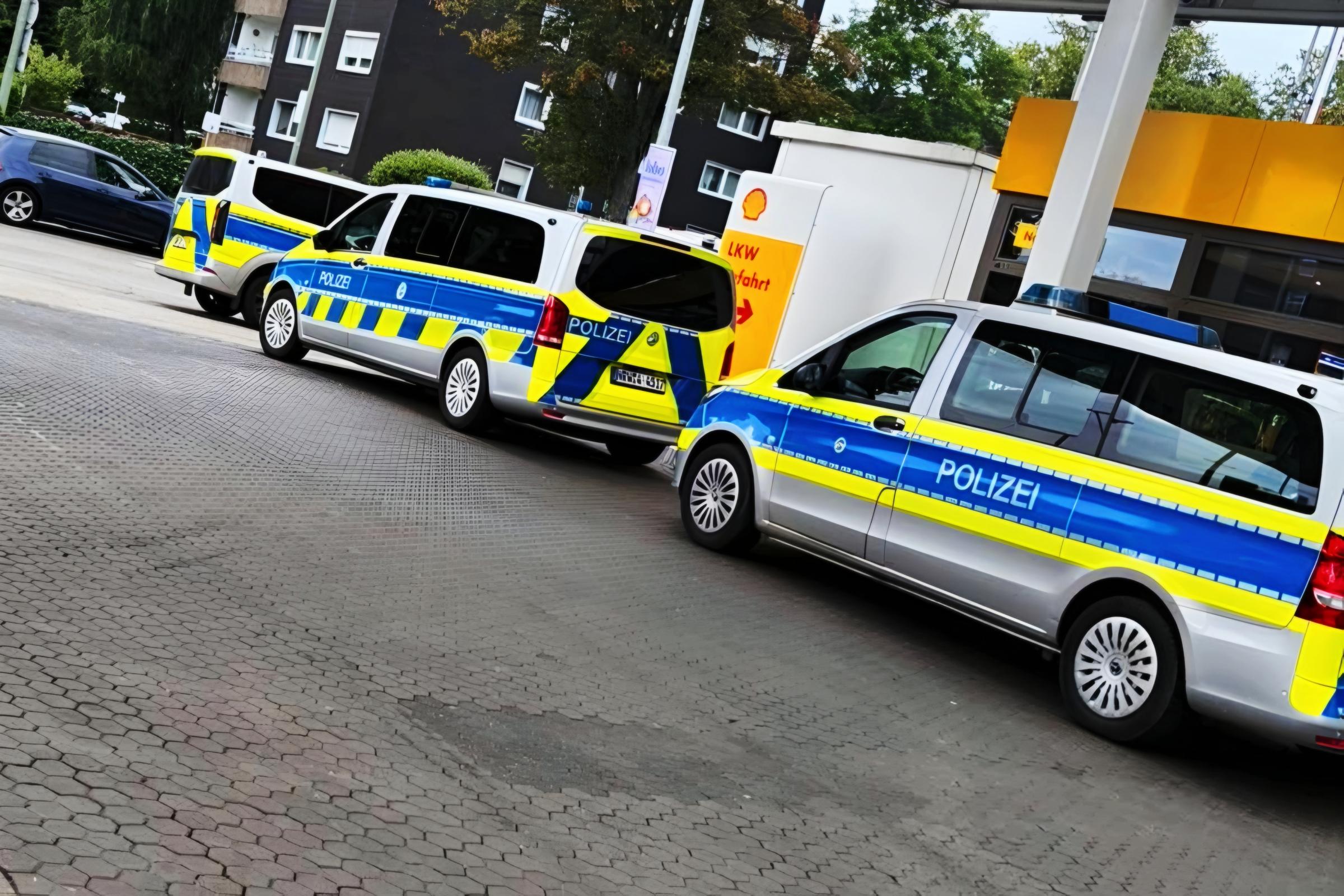 Großkontrolle an der Essener Straße: Polizei und KOD mit zahlreichen Kräften im Einsatz